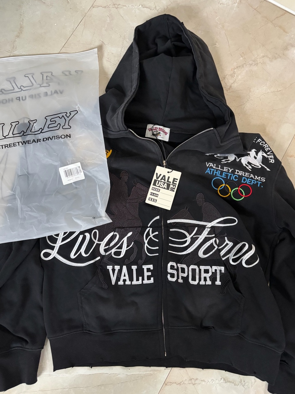 Vale Sport Men's Black Zip Hoodie -